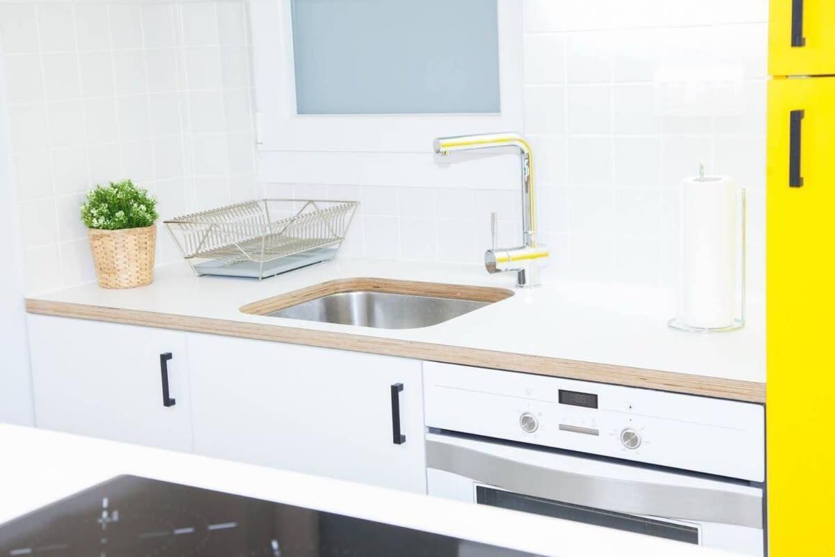 Fully Renovated, Modern Beauty In Central Athens! Kültér fotó